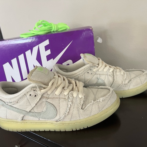 Nike SB Mummy Cream and Light Green Sneakers - Picture 8 of 13